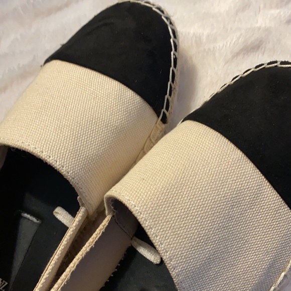 New Espadrilles Shoes - Picture 5 of 6